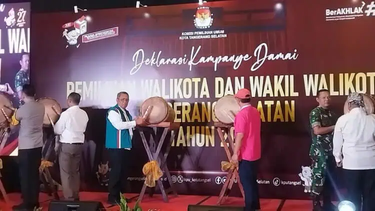 Ditandai Pemukulan Bedug, KPU Tangsel Gelar Deklarasi Kampanye Damai Pilkada 2024
