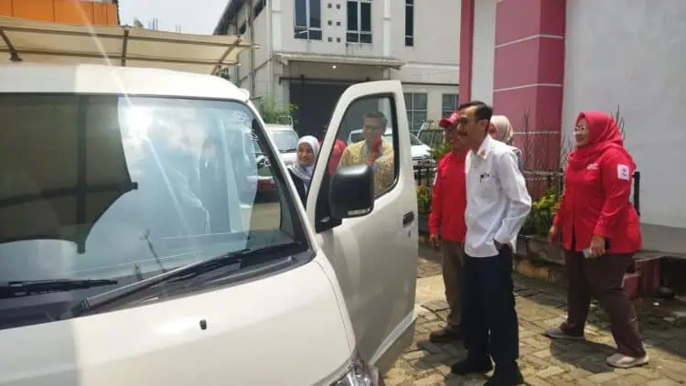 PMI Tangsel Terima Mobil Hibah, Untuk Optimalkan Operasional Unit Darah