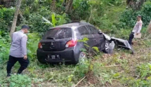 Mobilnya Terjun ke Jurang Sedalam 20 Meter, ASN Pemkab Lebak Tewas di Lokasi
