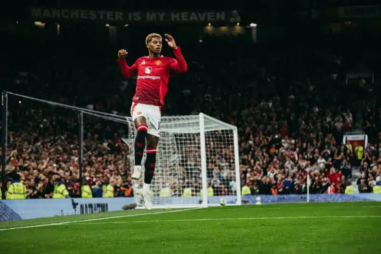 Manchester United vs Twente, Cari Momentum Bangkit