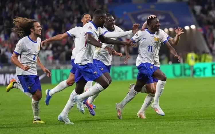 Prancis Kalahkan Belgia 2-0