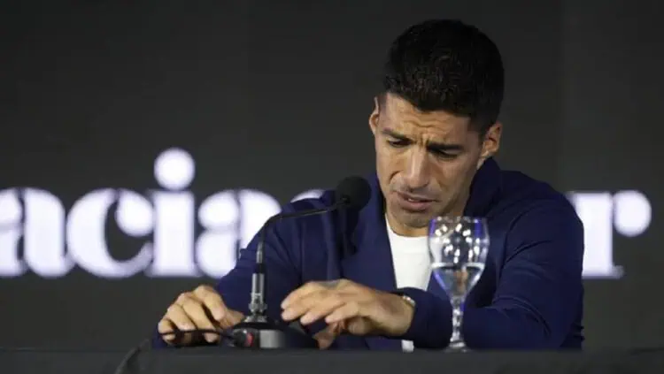 Luis Suarez Pensiun dari Timnas Uruguay