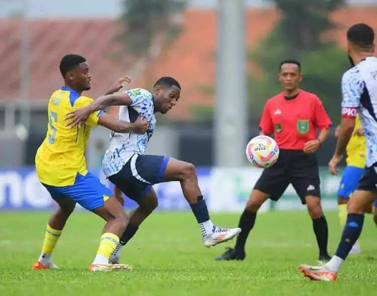 Persikota vs PSPS Pekanbaru: 10 Gol Tercipta