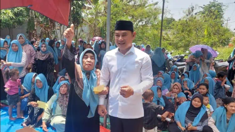 Perbaiki Sarana Sekolah, Mad Romli-Irvansyah Usung ProSanitasi Untuk Sekolah/Madrasah Negeri dan Swasta