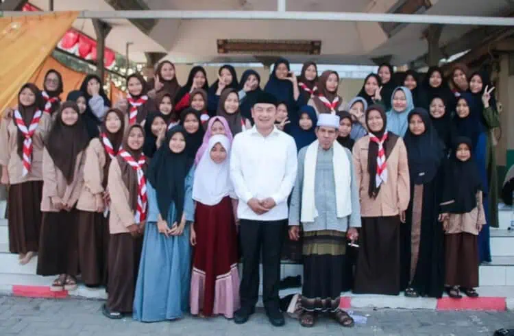 Mad Romli-Irvansyah Usung Program Unggulan PASANTRI, untuk Fasilitas Pesantren dan Tempat Ibadah