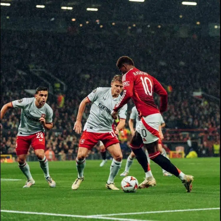 MU Ditahan Twente, Ten Haag Sesalkan Setan Merah Buang Peluang
