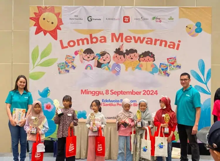 Peringati Hari Literasi Dunia, Hotel Santika Premiere Bintaro Gelar Lomba Mewarnai Anak