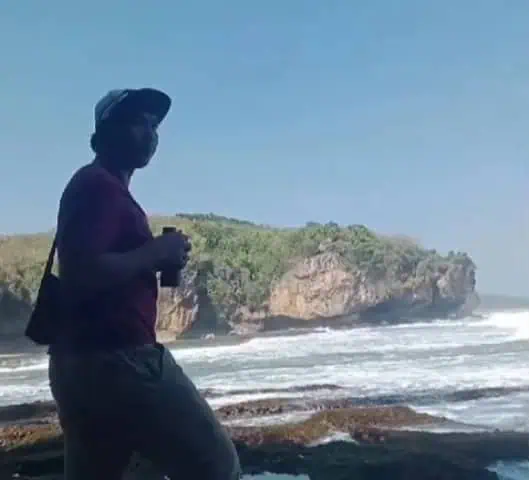Pencarian Korban Terseret Ombak di Lebak Terhalang Hamparan Karang