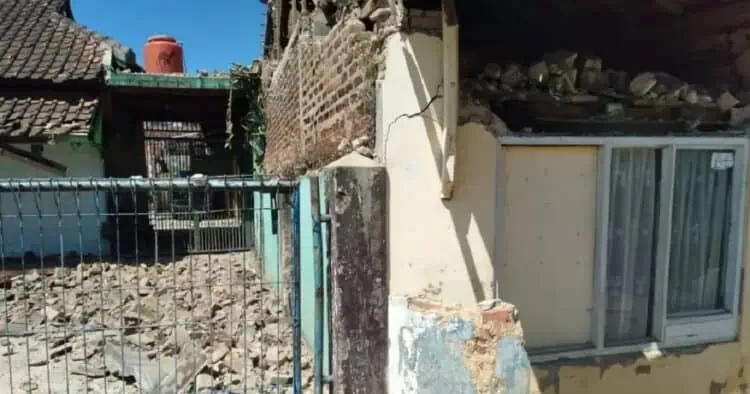 4.483 Rumah Rusak dan 23 Orang Luka Parah di Gempa Bandung