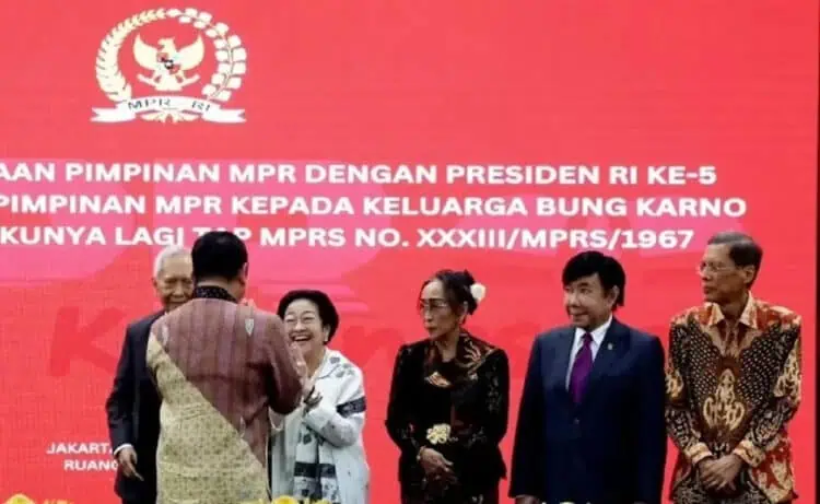 TAP MPR 33/1967 Dicabut, Guntur: Bung Karno Tidak Khianat!