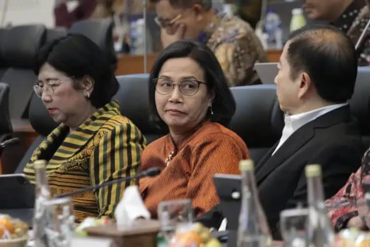 Tangis Sri Mulyani Pecah Saat Rapat Bahas RAPBN
