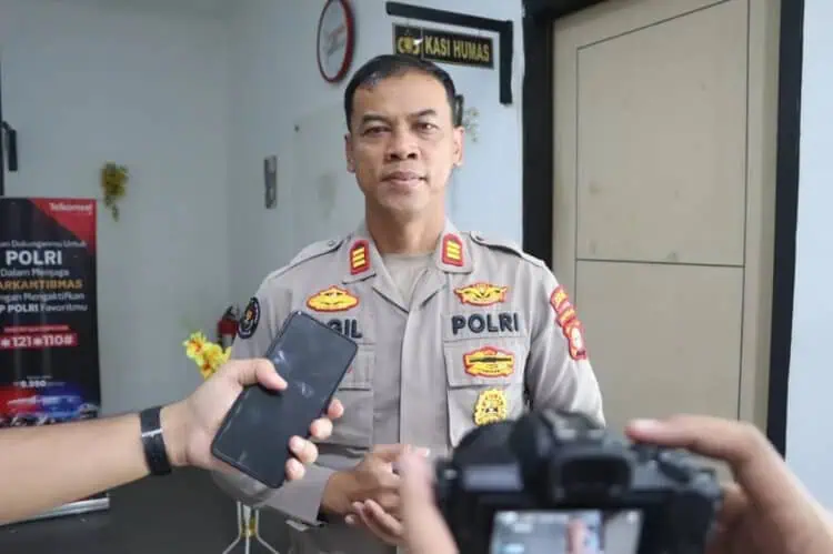 Sedang Berkendara, Pria Tertembak Peluru Nyasar di Pagedangan