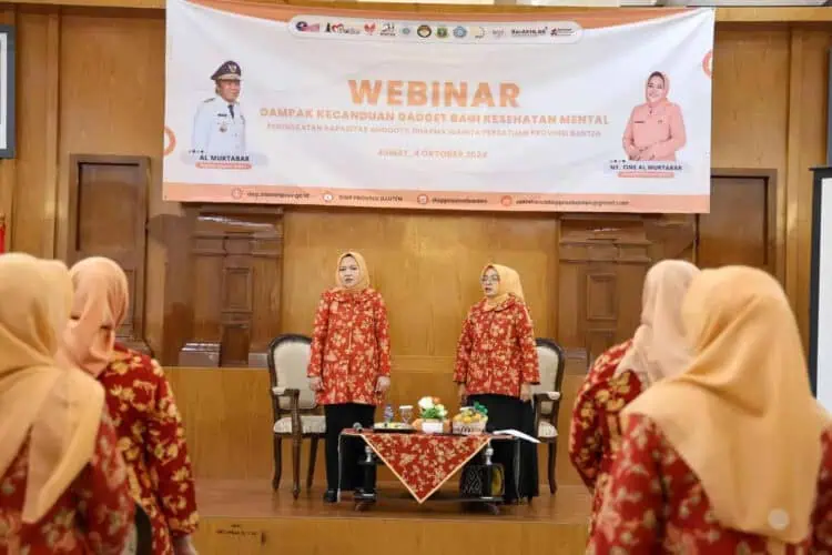 Pakar Kedokteran UI Ingatkan Bahaya Bermain Gadget Berlebih Bagi Anak