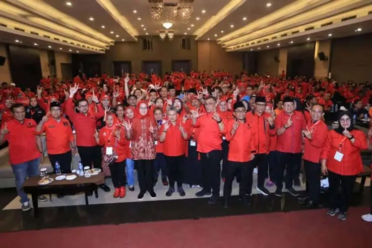 Kader PDIP Kota Tangerang Diminta Gotong Royong Menangkan Airin-Ade