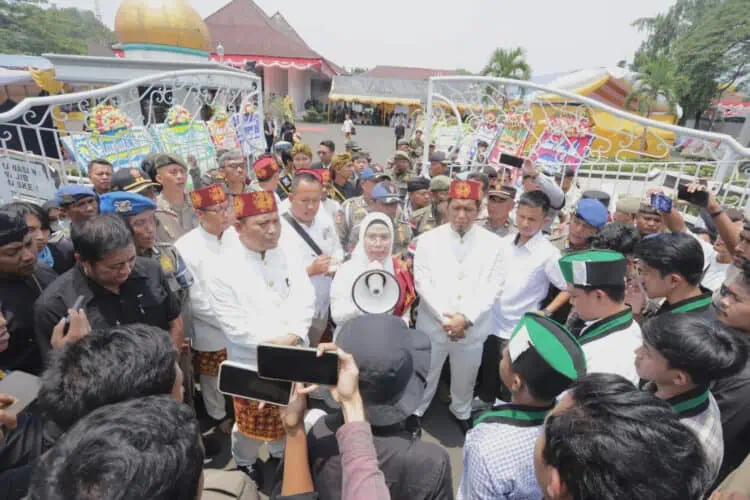Didemo Mahasiswa Tiga Gelombang, Bupati Serang Jawab Semua Aspirasi