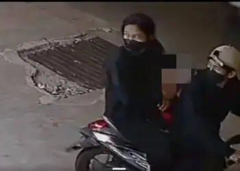 Sambil Bawa Anak Perempuan, Suami-Istri Curi Motor di Bintaro