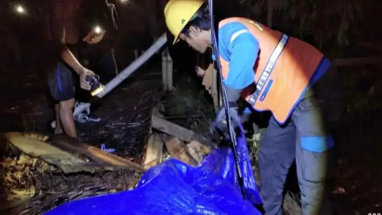 Korsleting Listrik, Rumah Warga Kampung Nelayan Pandeglang Ludes Terbakar