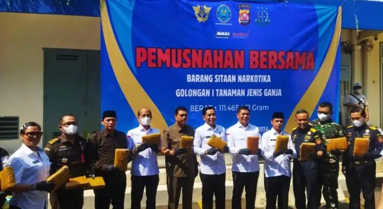 BNN dan Bea Cukai Banten Bongkar Jaringan Narkoba, 110 Kilogram Ganja Dimusnahkan