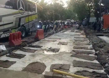 Jalan KS Tubun Karawaci Turun Imbas Pemasangan Pipa Bawah Tanah, Perumda TB Minta Maaf