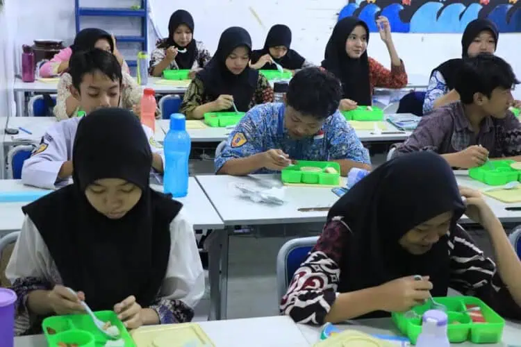 Evaluasi Total untuk Penyedia MBG Bermasalah