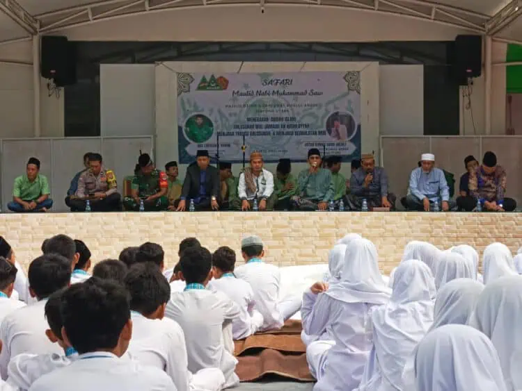 Bersama Majelis Dzikir Sholawat Rijalul Ansor, SMK Pustek Serpong Gelar Maulid Nabi Muhammad SAW