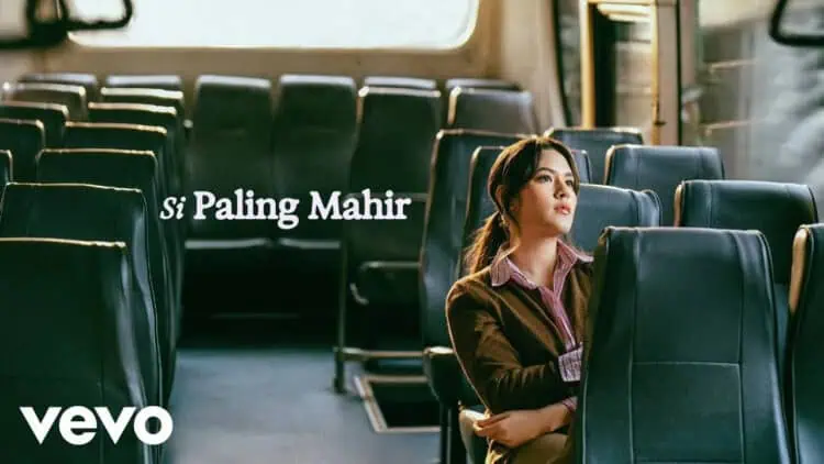 Lirik Lagu Si Paling Mahir - Raisa