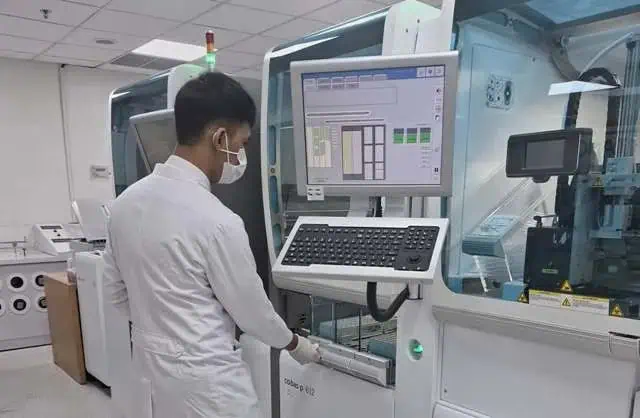 Siloam Hospitals Lippo Village Luncurkan Alat Laboratorium Automasi Canggih, Ini Kelebihannya