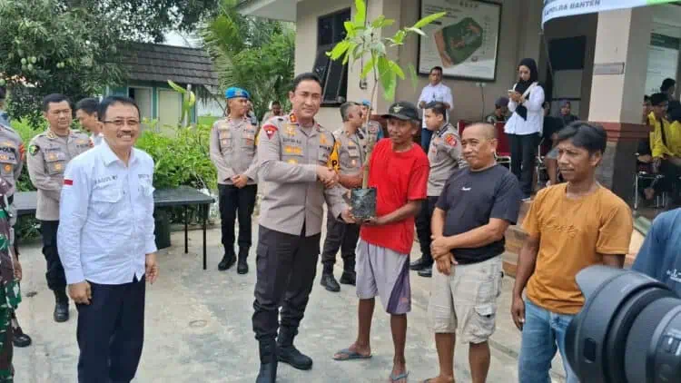 Tekan Jumlah Pengangguran, Kapolda Banten Ajak Anak Muda Jadi Petani Milenial