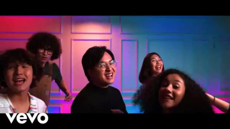 Lirik Lagu Cerita Cinta - Arsy Widianto