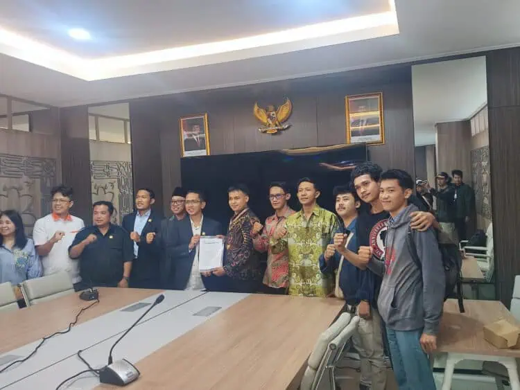 Kasus Kekerasan Pelajar Mangkrak, Komunitas Tangsel Bersatu Mengadu ke DPRD