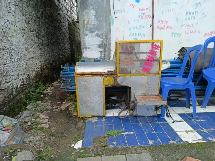 Tukang Bakso Diamuk Warga Setelah Dituduh Lecehkan Remaja di Pondok Benda