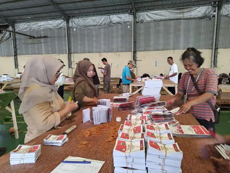 420 Pekerja Disiapkan, Lipat 4.860.548 Surat Suara di Kabupaten Tangerang
