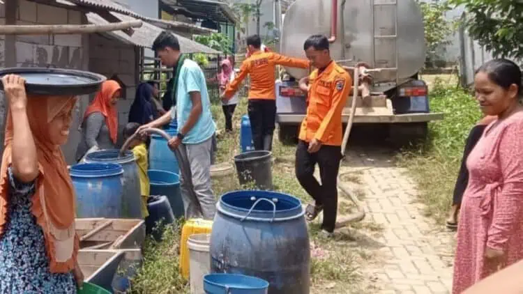 Selama Krisis Air di Pandeglang, Jutaan Liter Air Bersih Didistribusikan