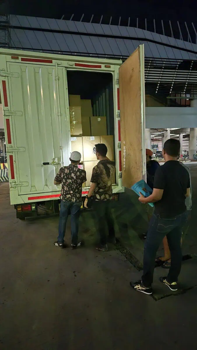 Bawa Ratusan Karton Rokok Ilegal, Truk Boks Diamankan Polisi