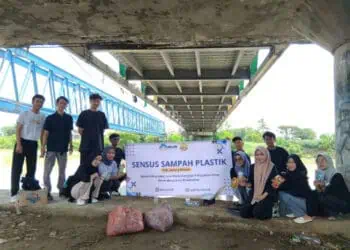 BRUIN dan GAMSUT Sensus Sampah Plastik di Bantaran Sungai Ciujung