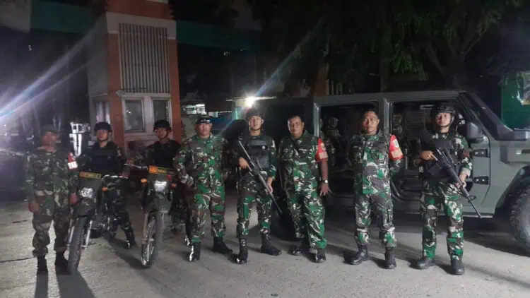 Gunakan Mobil Maung dan Motor, Prajurit Koramil Teluknaga Gelar Patroli Pilkada 2024