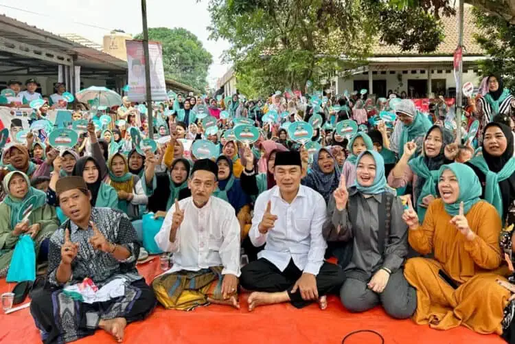 Bertemu Mad Romli, Warga Bahagia Dengar Banyak Program Insentif dan Bantuan Modal