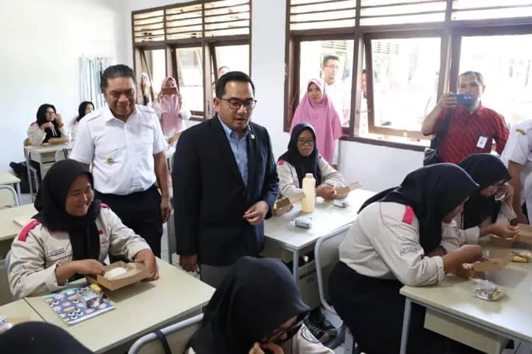 4 Persen PAD Banten Untuk Program Makan Bergizi Gratis