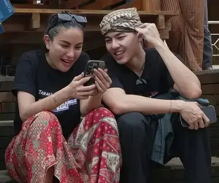 Fix! Matthew Gilbert dan Nikita Mirzani Pacaran