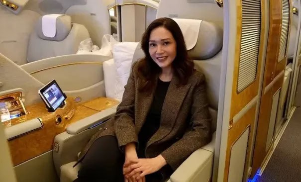 Maia Estianty Nikmati Malam Pergantian Tahun Baru
