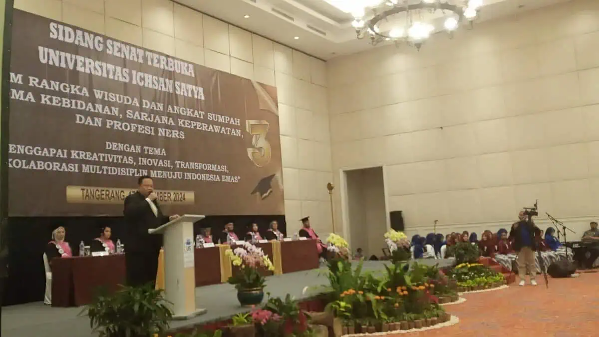 UIS Tangsel Gelar Wisuda Ke-3 dan Pengambilan Sumpah Calon Nakes UIS Tangsel Gelar Wisuda Ke-3 dan Pengambilan Sumpah Calon Nakes