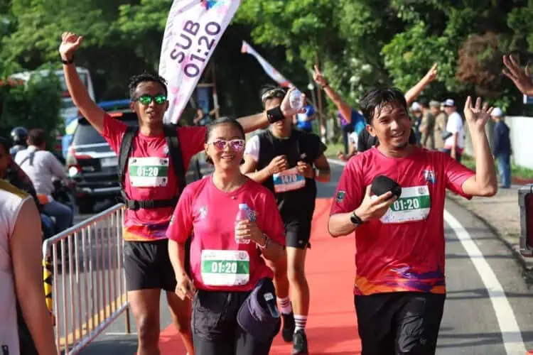 Ribuan Pelari Ramaikan Kegiatan RUN 10K yang Digelar Dispora Banten 