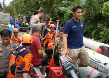 Banjir di Pandeglang Masih Melanda, Basarnas Banten Bantu Evakuasi 