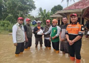 Baznas Pandeglang Salurkan Paket Sembako Bagi Masyarakat Terdampak Banjir