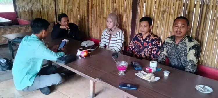 Warga Tunjung Teja Jadi Korban Calo Tenaga Kerja, Belasan Juta Rupiah Melayang