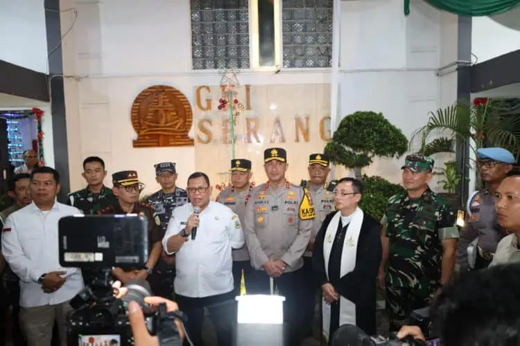 Kapolda Bersama Pj Gubernur Banten Tinjau Pengamanan Ibadah Natal dan Pospam Nataru 2024