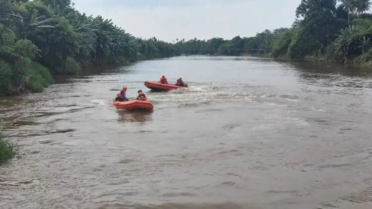 Diduga Depresi, Seorang Pemuda Nekat Terjun ke Sungai Cisadane