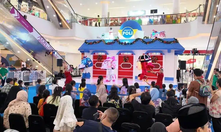 Mal Ciputra Tangerang Hadirkan Christmas on Ice Bersama Robocar Poli