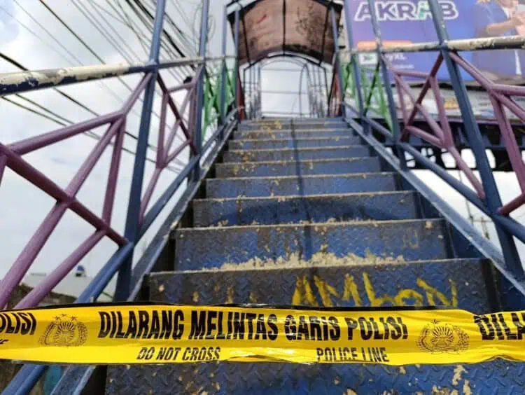 Jembatan Keropos di Ciputat Dipasang Garis Polisi Usai Viral