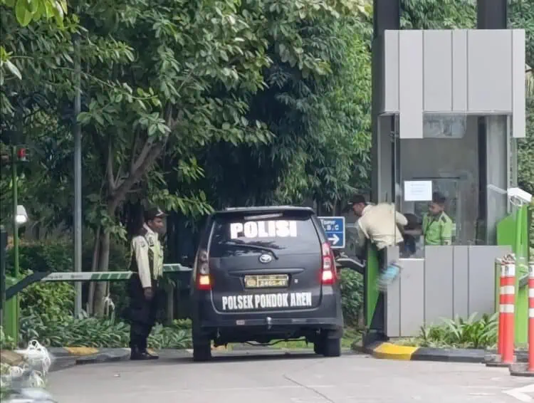 Jatuh Dari Apartemen di Pondok Aren, Anak Perempuan Sempat Hilang